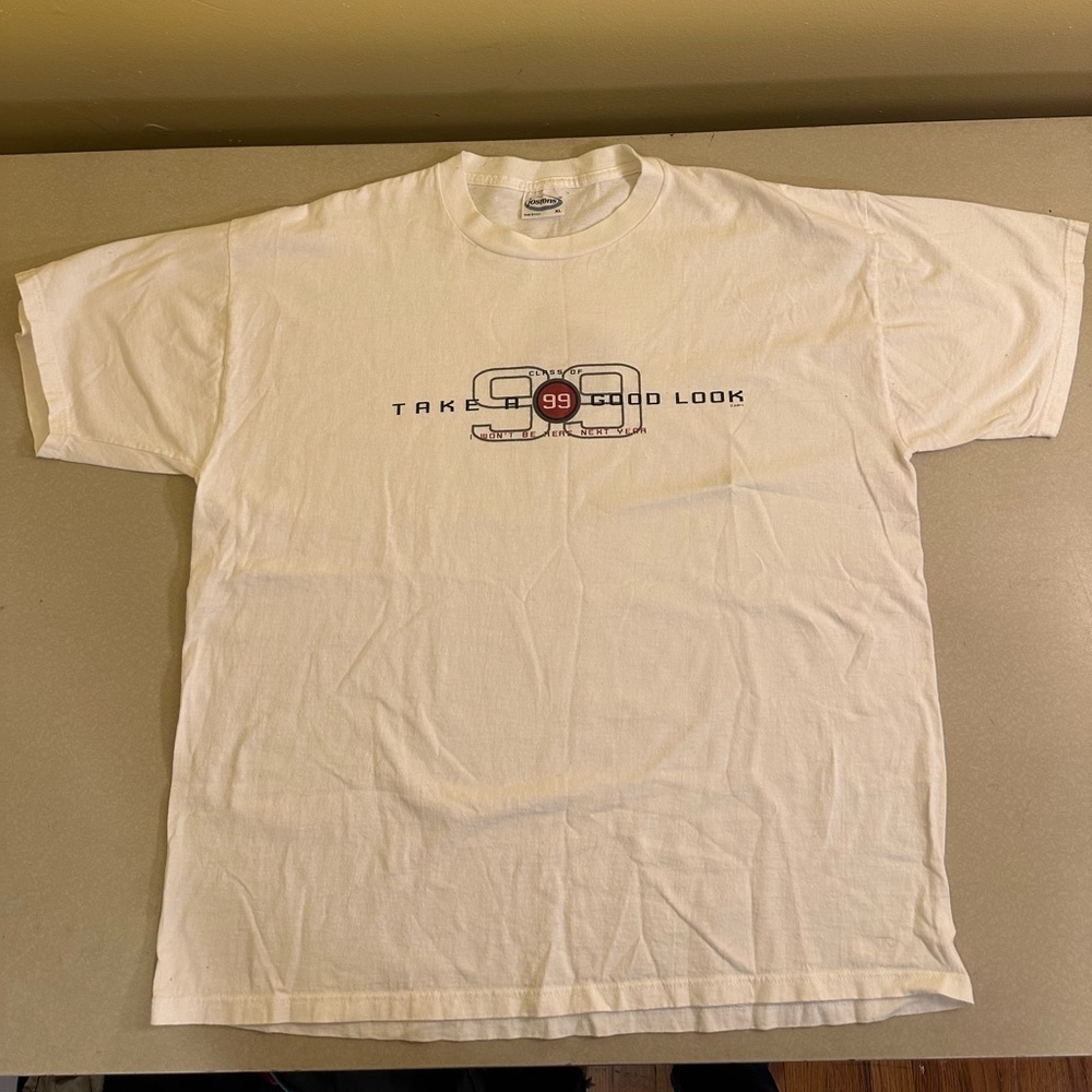 Take a good look class of 99” vintage tee shirt size XL made in USA